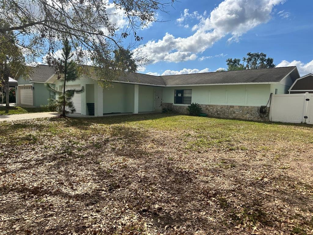 1544 CAMELLIA COURT