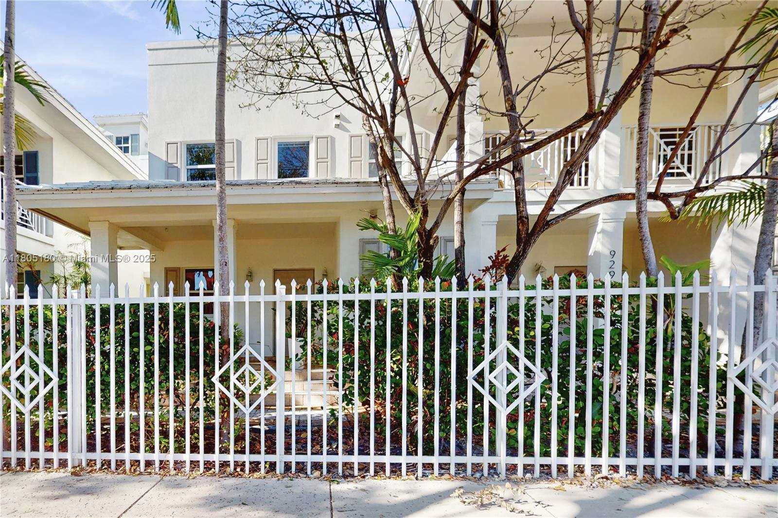 931 SW 11th St # 1, Miami FL 33129