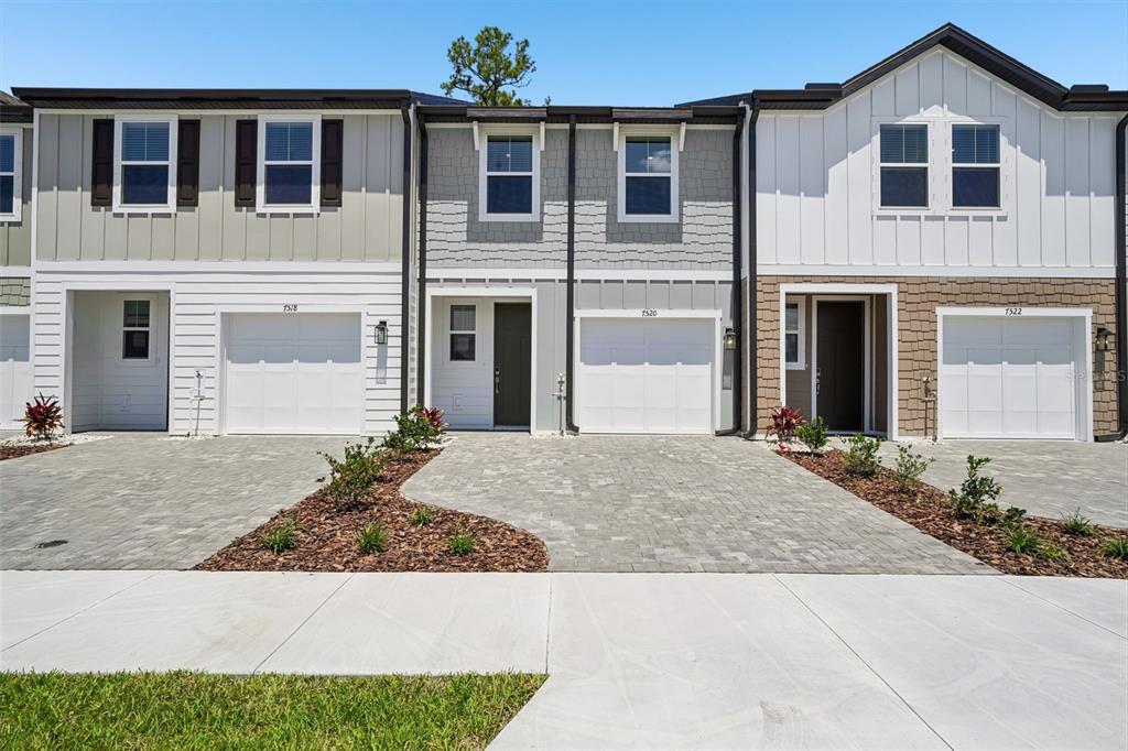 7520 DEER VALLEY CIRCLE