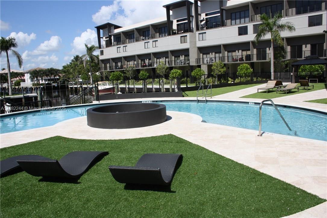 532 SE 1st Cir # 0, Pompano Beach FL 33060