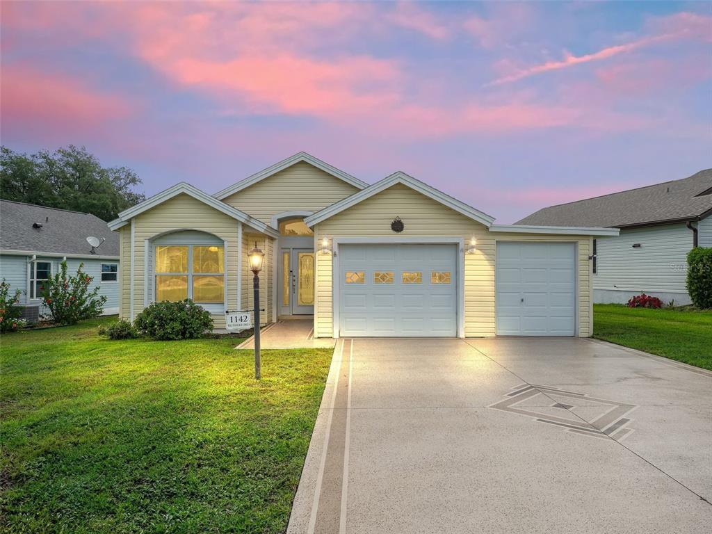 1142 W BOONE COURT