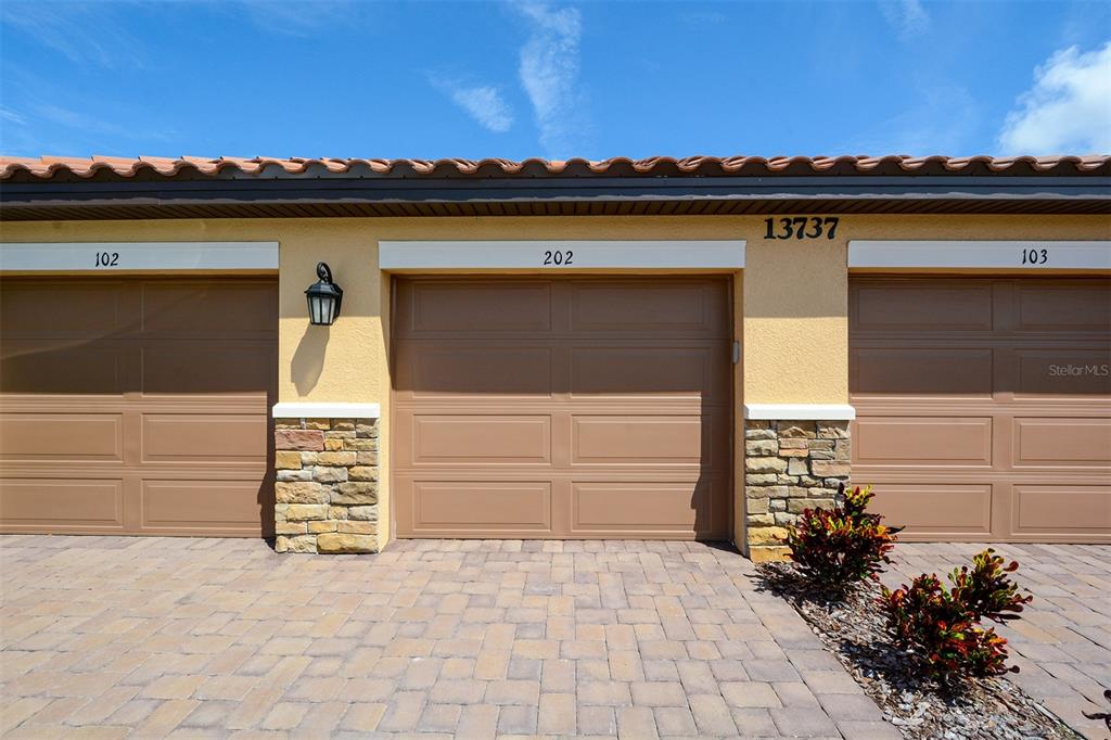 13737 MESSINA LOOP UNIT 202, LAKEWOOD RANCH, FL — photo 2 of 30