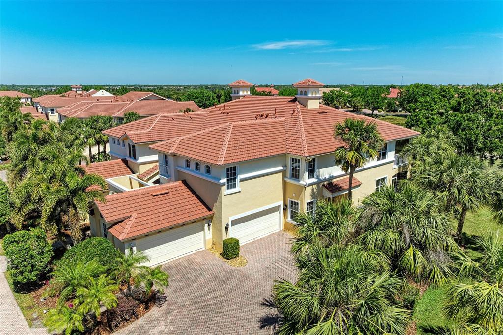9429 DISCOVERY TERRACE UNIT 102B