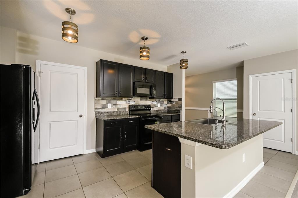 4106 WILLOW HAMMOCK DRIVE, PALMETTO, FL — photo 3 of 15
