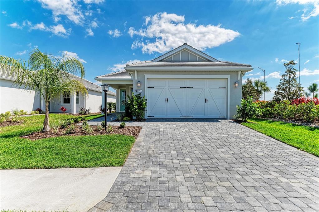 995 WATERLINE COURT