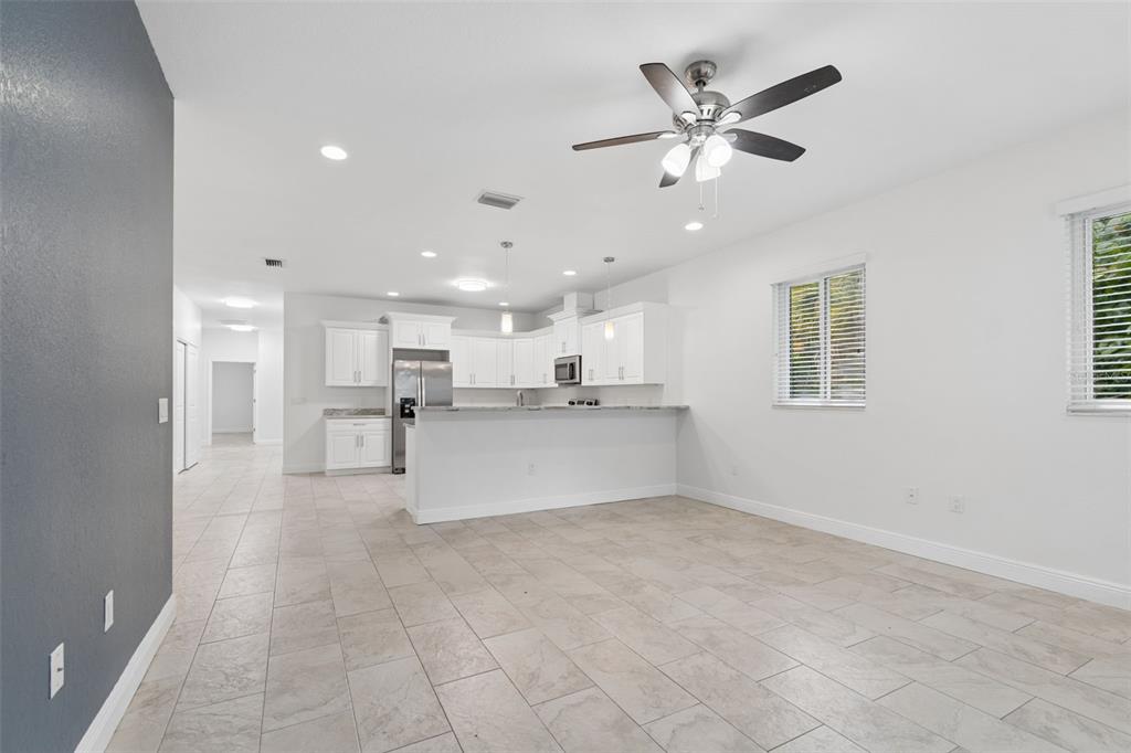 730 8TH AVENUE NE, LARGO, FL — photo 5 of 30