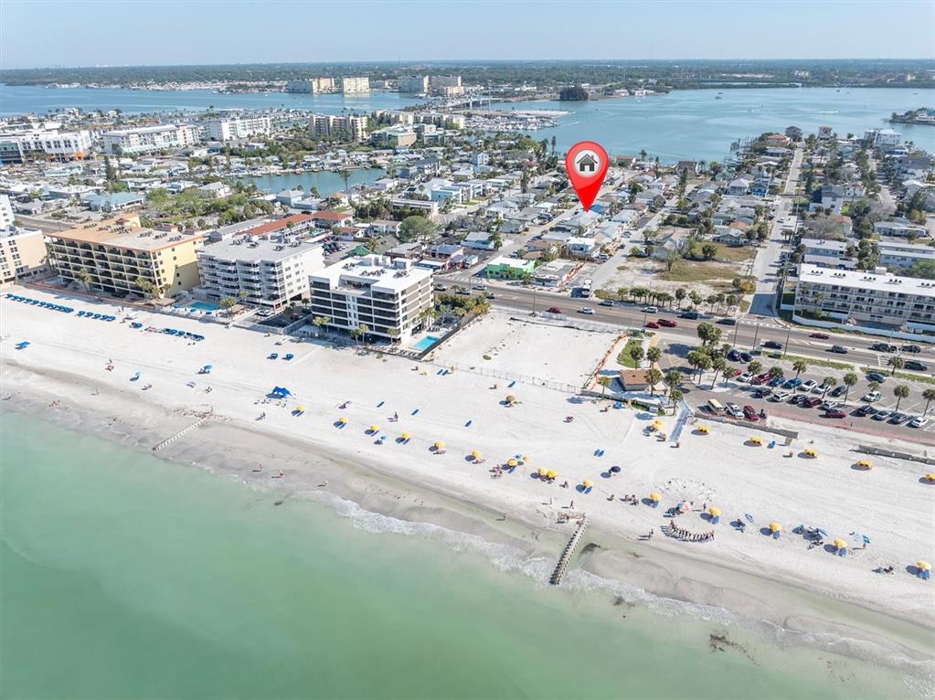 119 147TH AVENUE E, MADEIRA BEACH, FL — photo 3 of 30