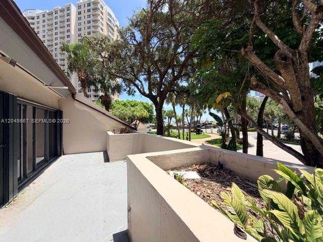 520 Brickell Key Dr # O208, Miami FL 33131