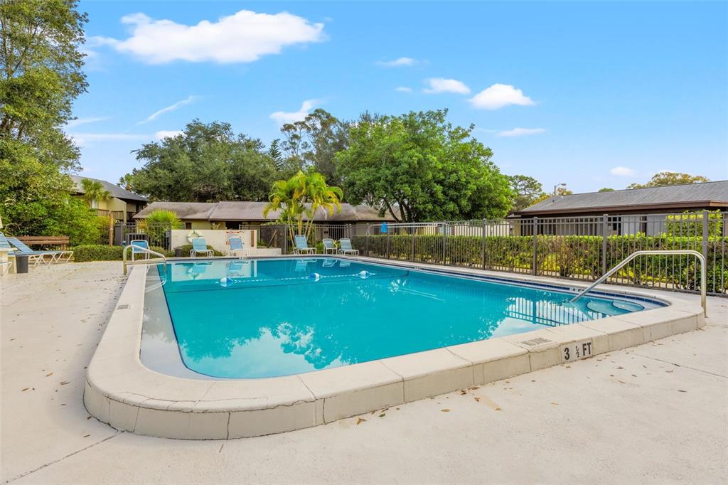 4215 E BAY DRIVE UNIT 1702F, CLEARWATER, FL — photo 2 of 17