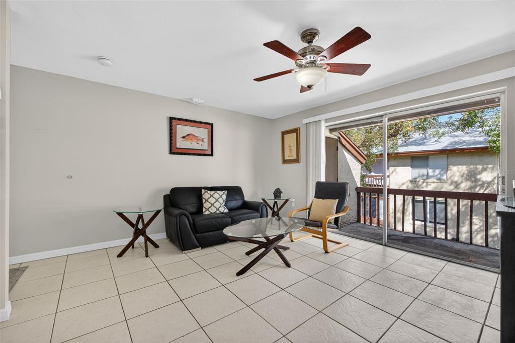 4215 E BAY DRIVE UNIT 1702F, CLEARWATER, FL — photo 4 of 17