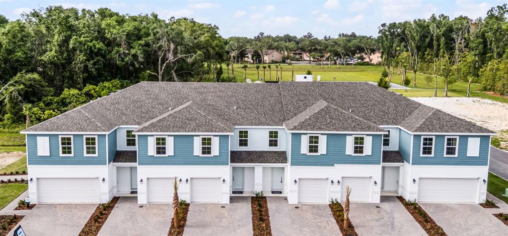 702 FLORIDA ELM COURT