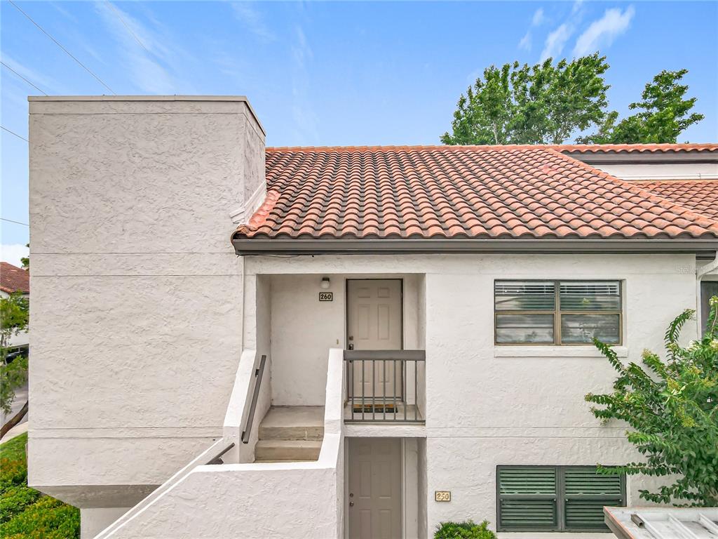 260 KILLARNEY BAY COURT UNIT 6