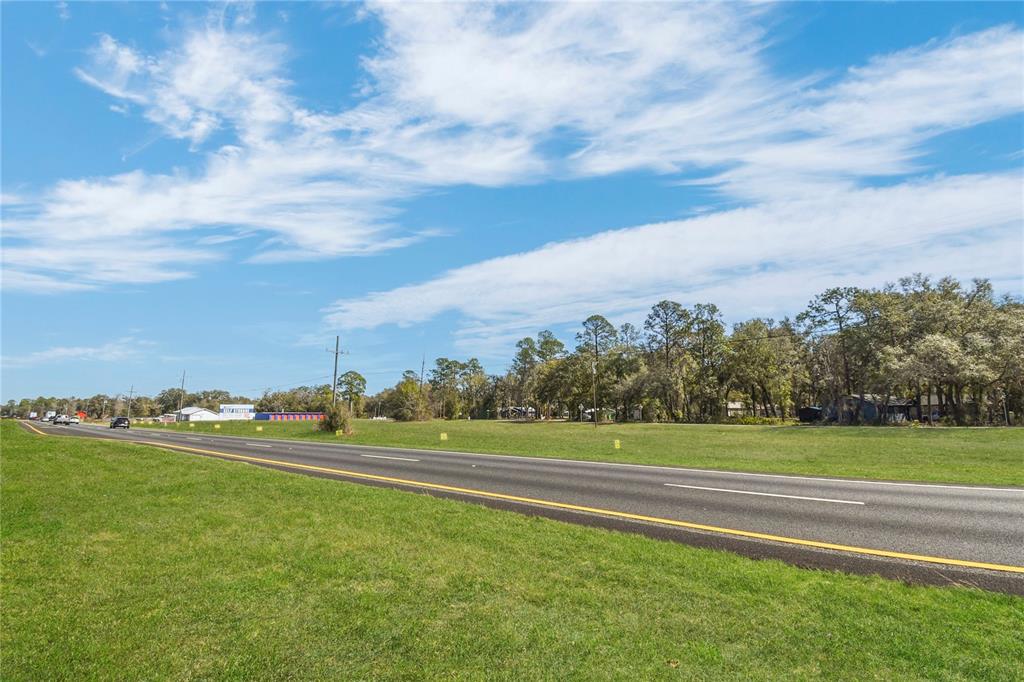 9150 SE COUNTY ROAD 221, HAMPTON, FL — photo 2 of 24