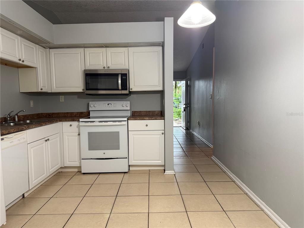 1707 RIDGEWOOD LANE UNIT A & B, SANFORD, FL — photo 4 of 18