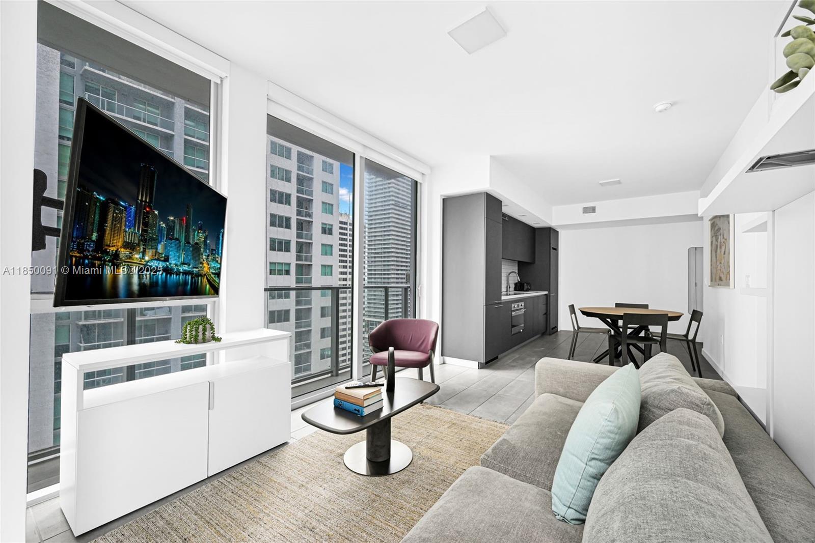 227 NE 2nd St # 2309, Miami FL 33132