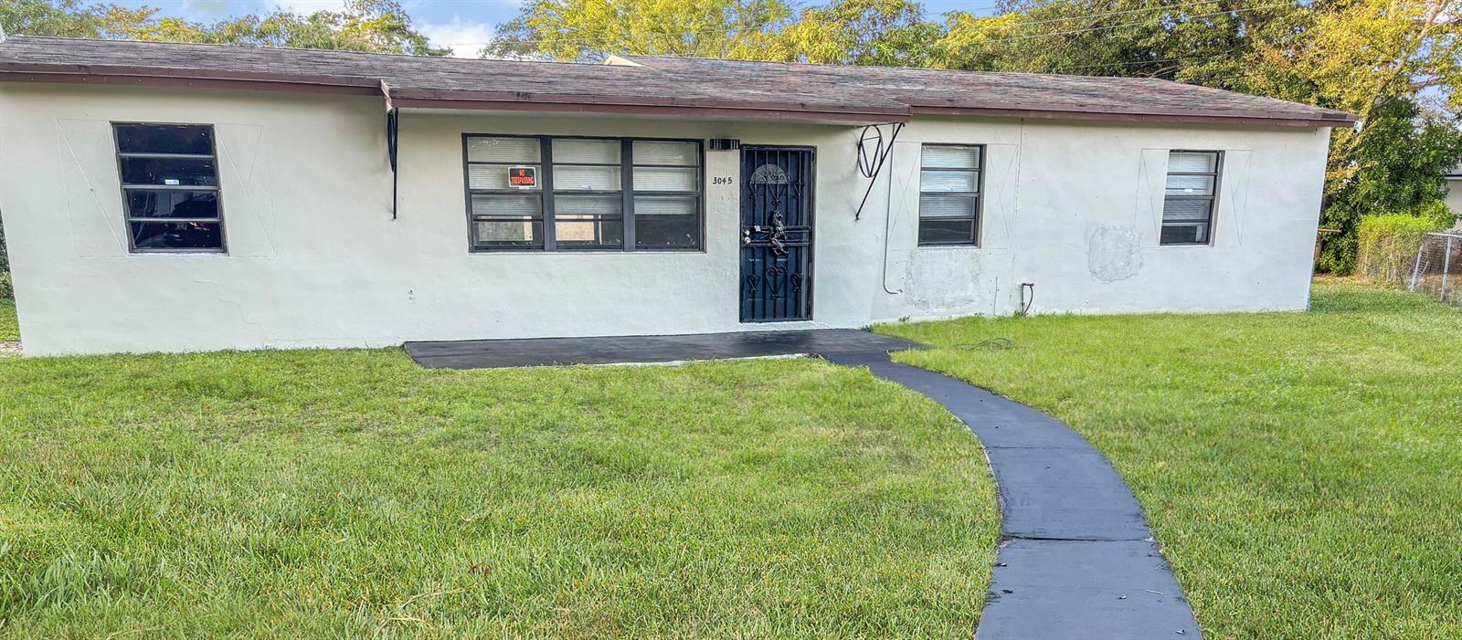 3045 NW 68th Street NW, Miami FL 33147