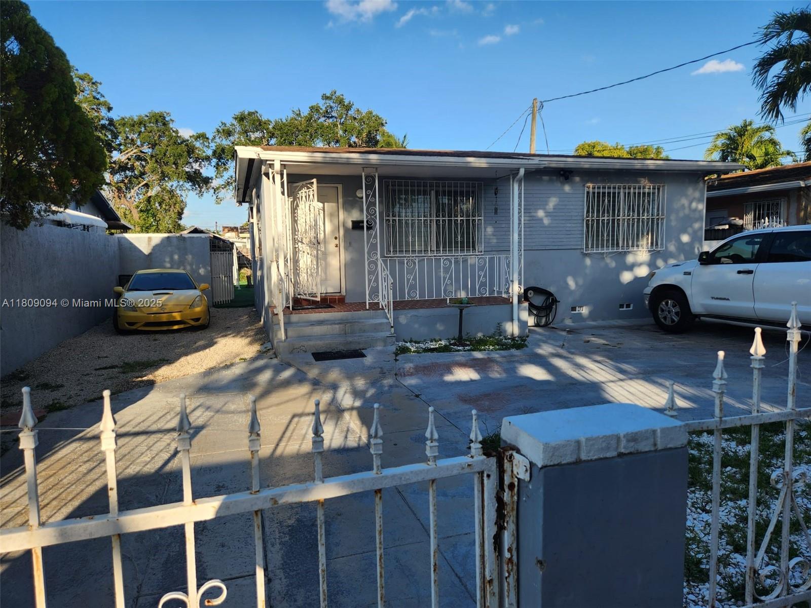 1037 NW 33rd Ave, Miami FL 33125