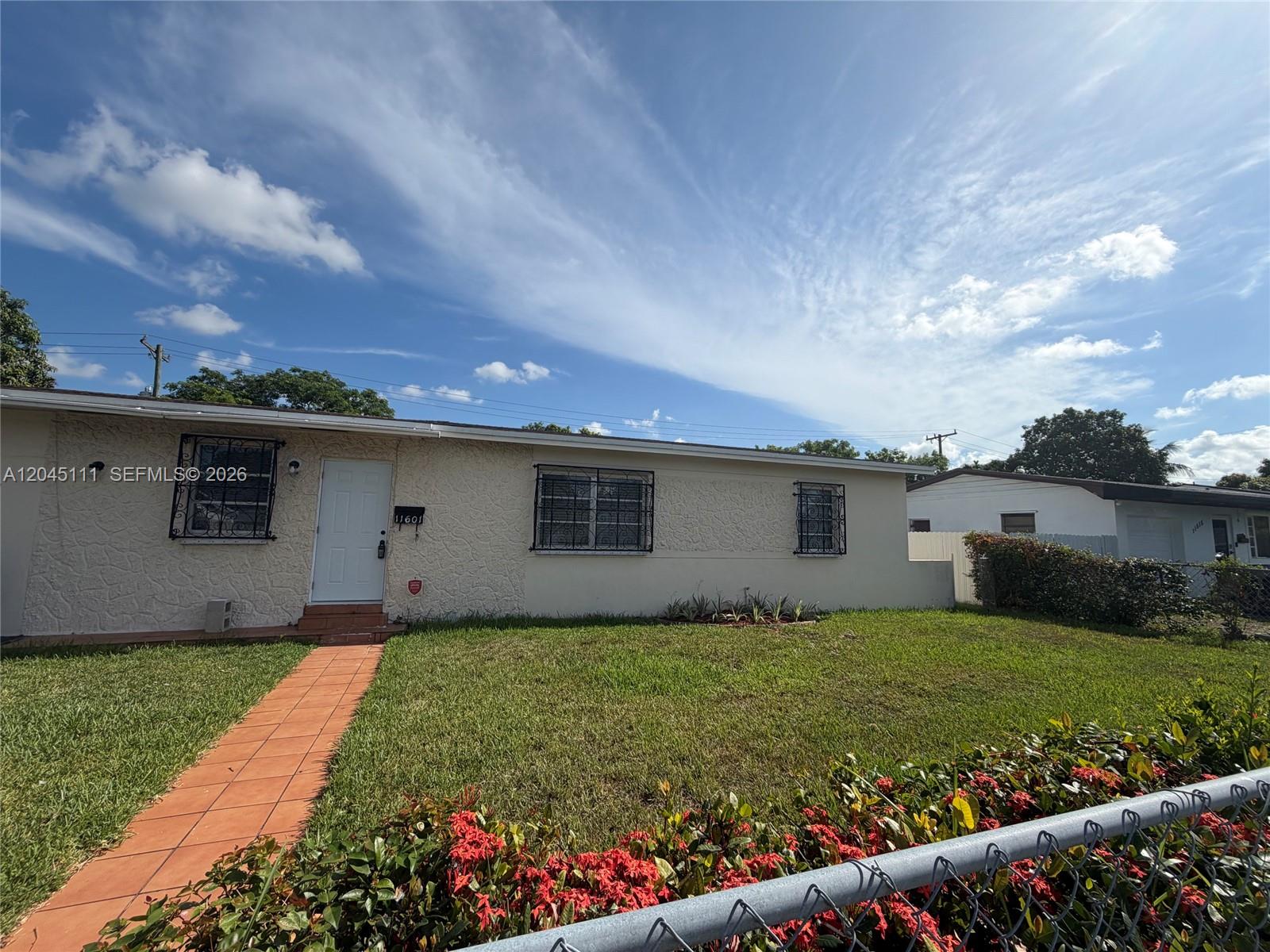 11601 Pinkston Dr, Miami FL 33176