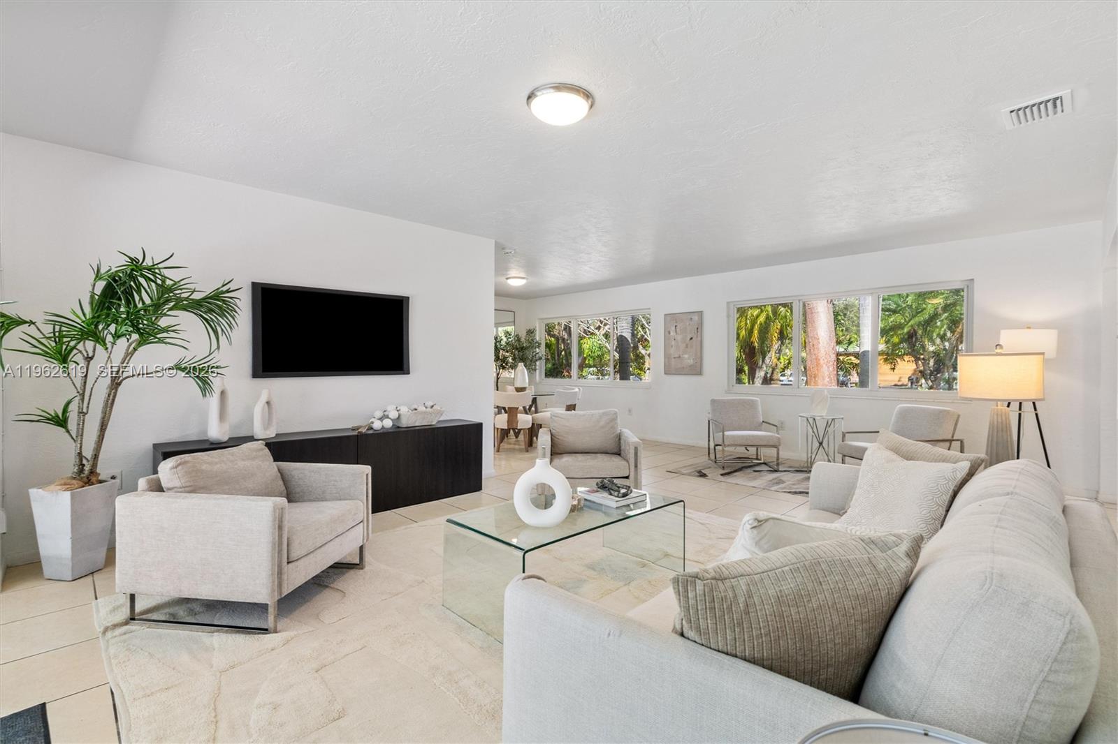 8260 SW 133rd St, Pinecrest FL 33156