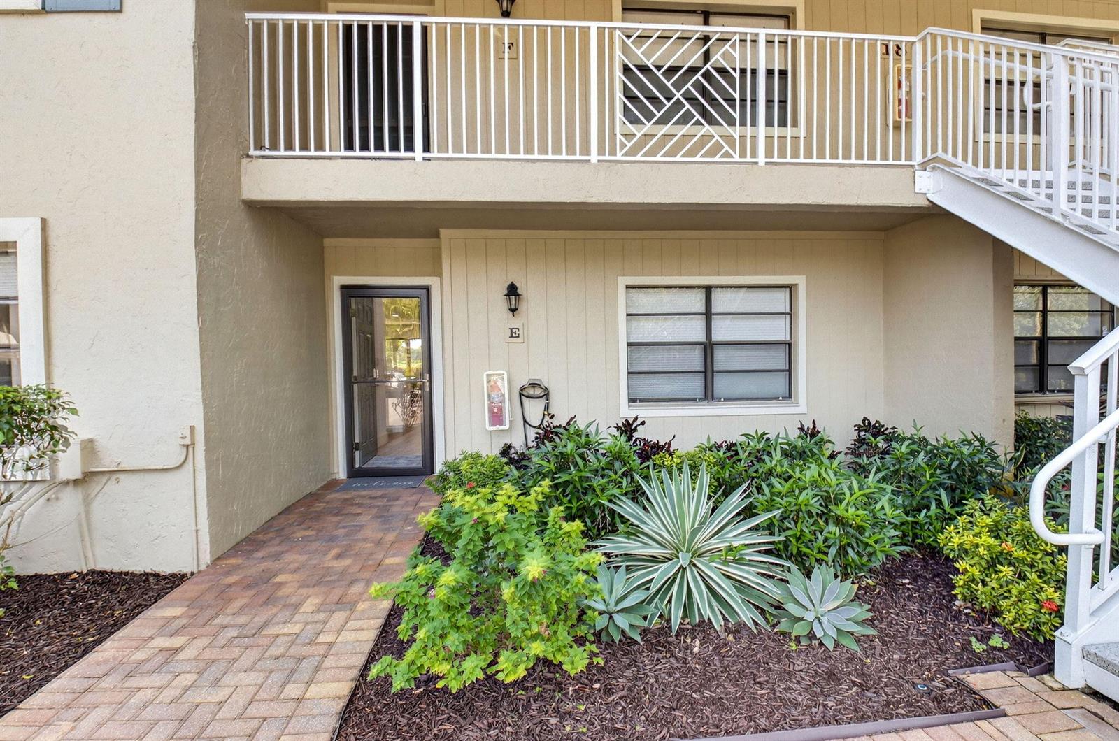 18 Westgate Lane, Boynton Beach FL 33436