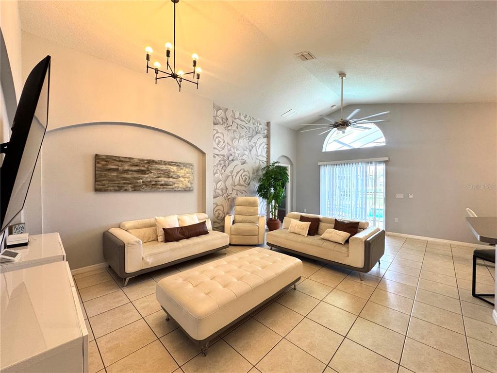 4775 CUMBRIAN LAKES DRIVE, KISSIMMEE, FL — photo 3 of 21