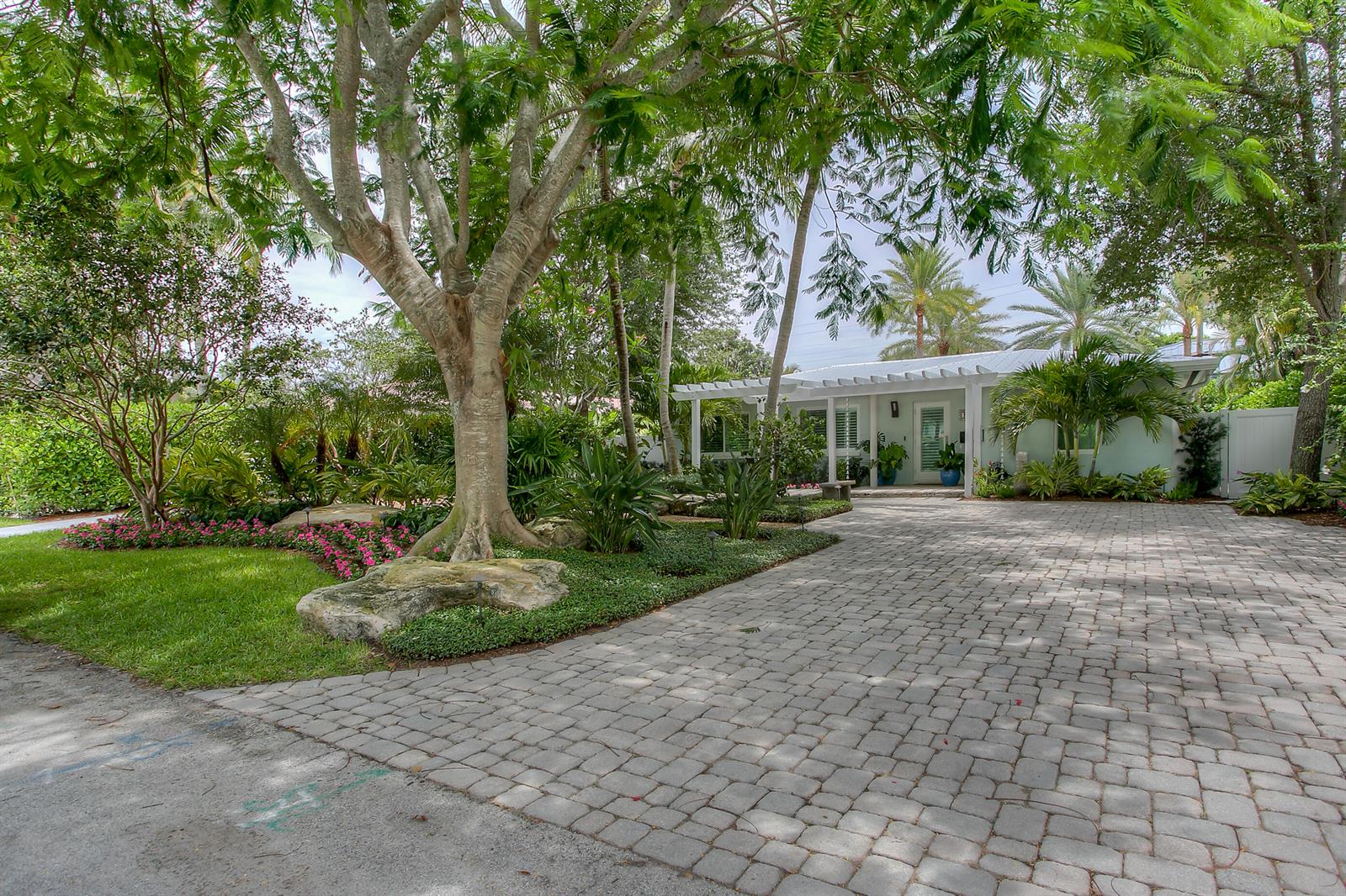 322 NW 16th Street, Delray Beach FL 33444