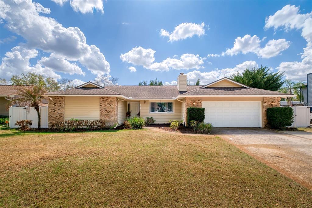 8878 LARWIN LANE