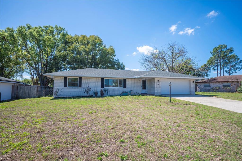 635 HILLSIDE CIRCLE, LAKE ALFRED, FL — photo 2 of 30