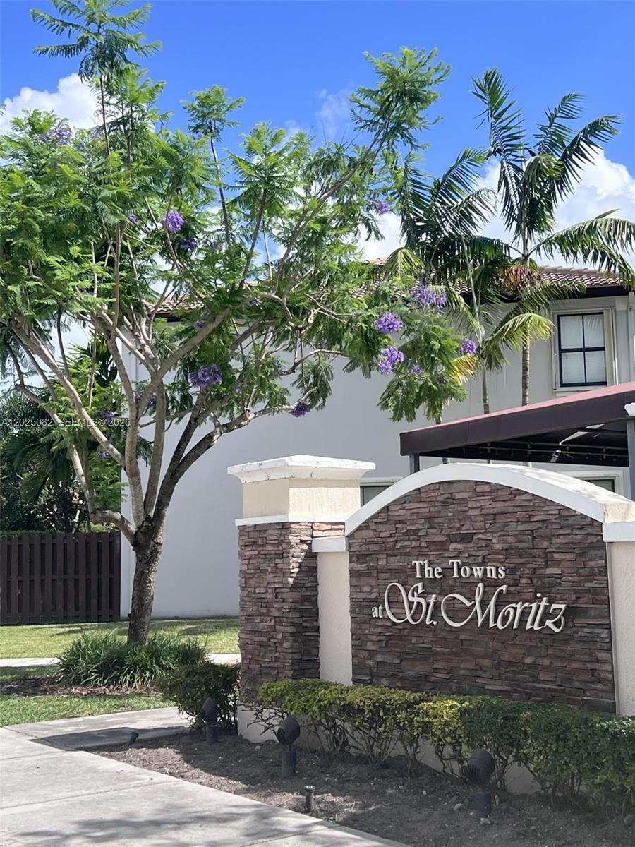 11601 NW 89th St # 222, Doral FL 33178