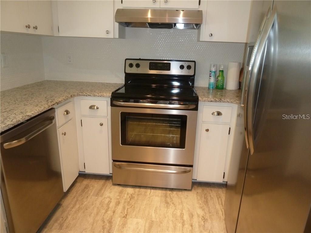 212 CARYL WAY UNIT 212, OLDSMAR, FL — photo 3 of 12