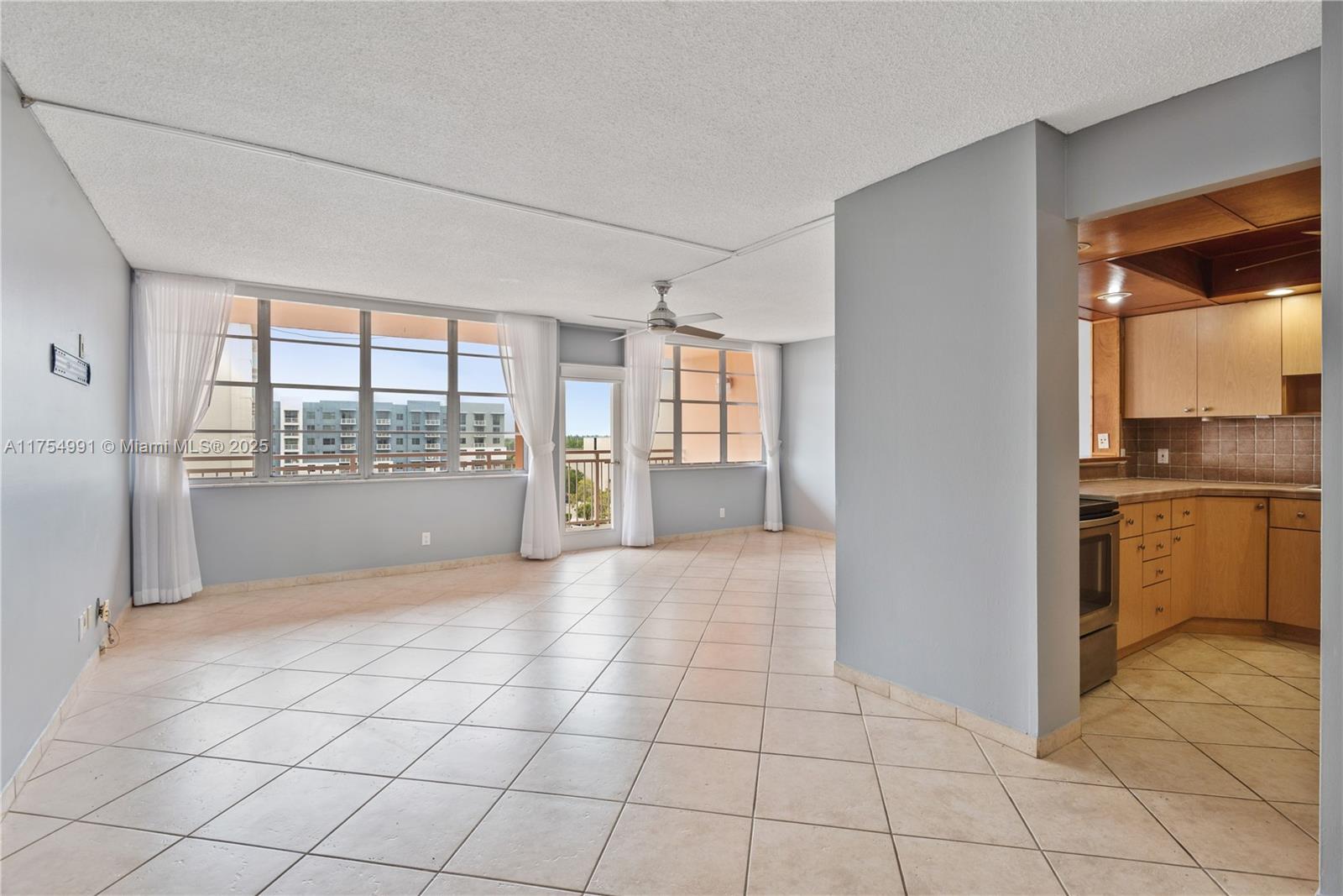 2025 NE 164 St # 708, North Miami Beach FL 33162