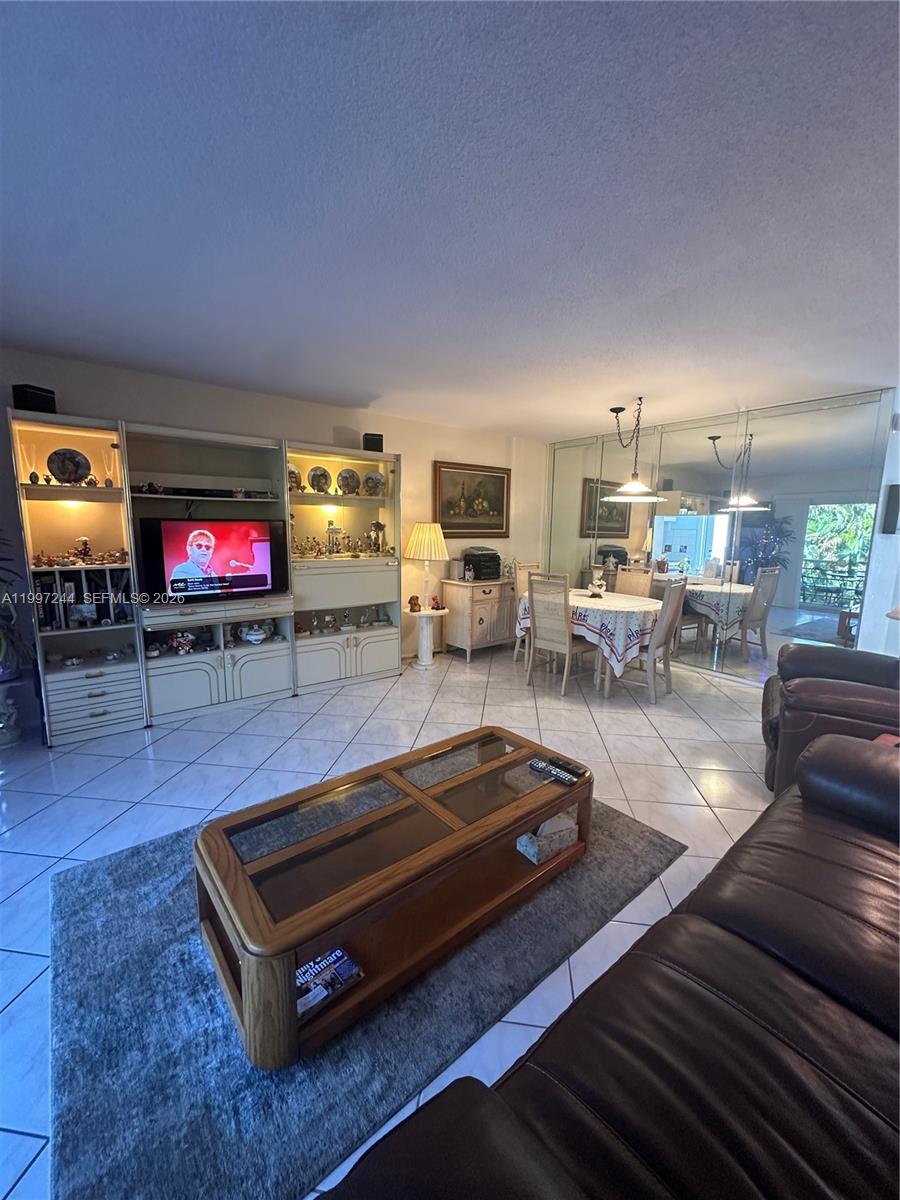 1445 Atlantic Shores Blvd # 307, Hallandale Beach FL 33009