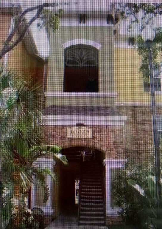 10025 COURTNEY PALMS BOULEVARD UNIT 103