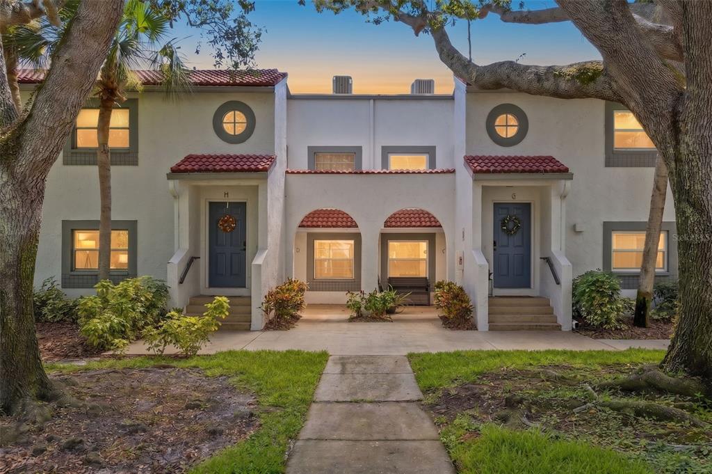 500 SANTA CRUZ PLACE NE UNIT F
