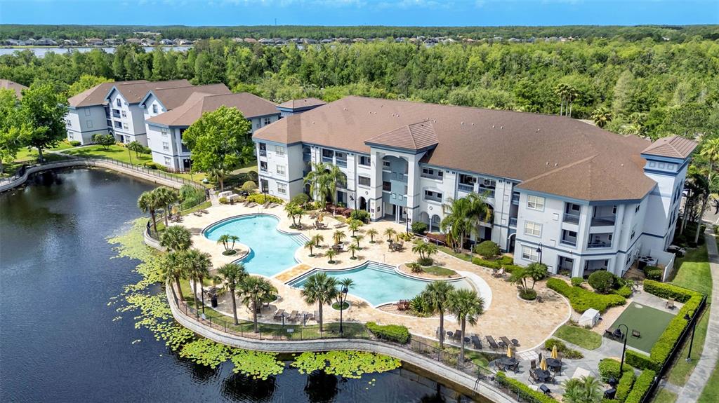 1640 VILLA CAPRI CIRCLE UNIT 303