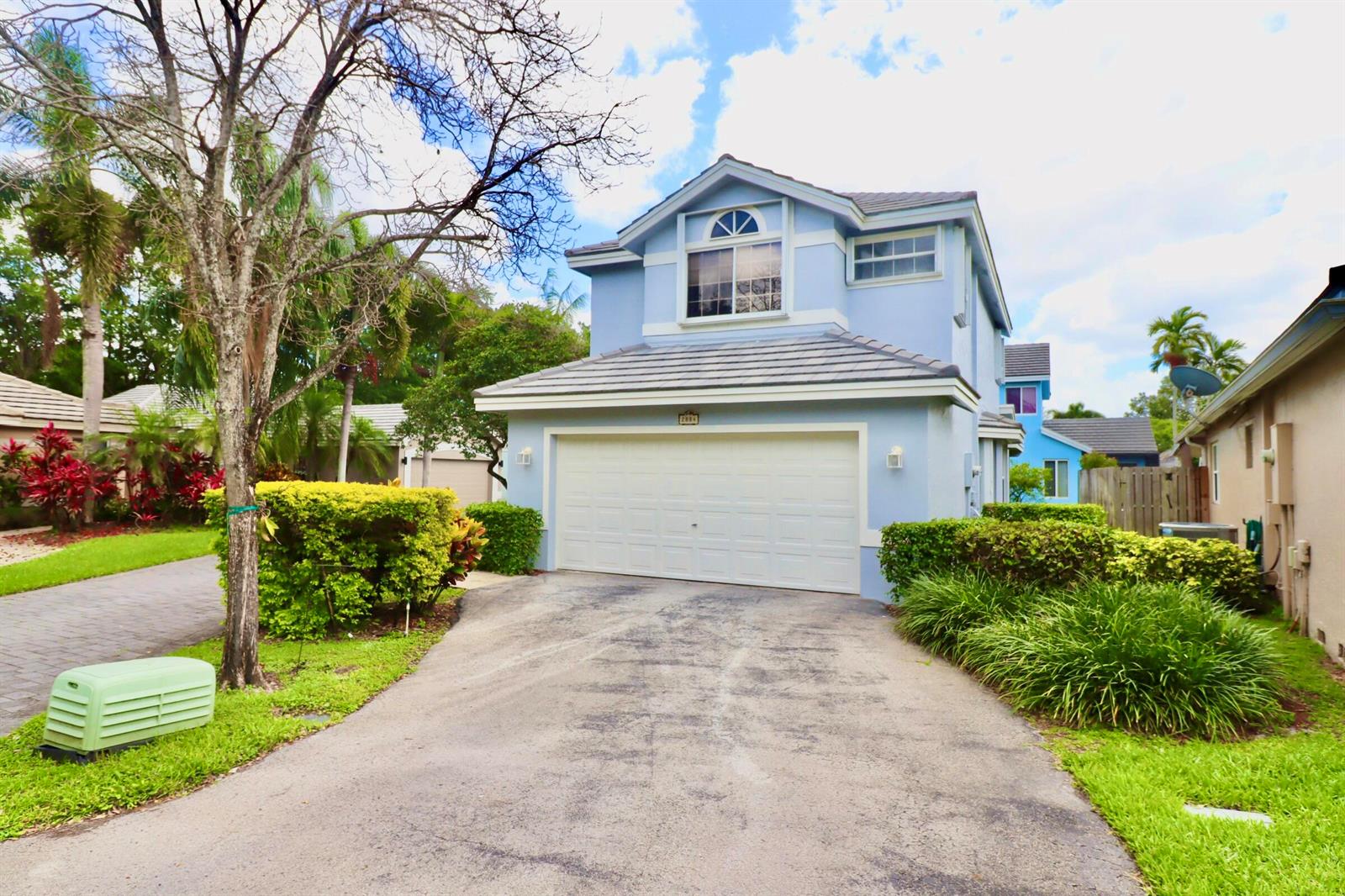 2884 Chapel Hill Court, Davie FL 33328