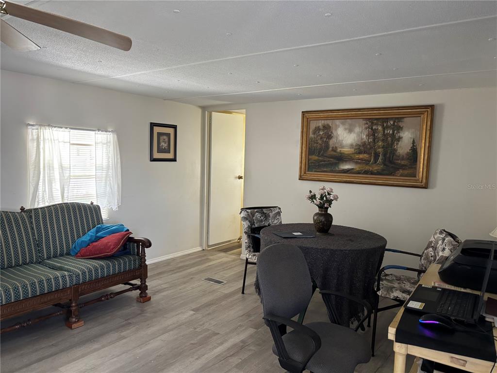 3346 CHATFORD DRIVE, HOLIDAY, FL — photo 2 of 10