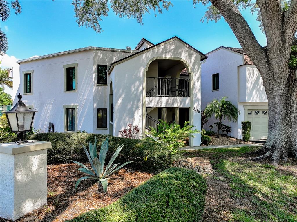 806 CAPRI ISLES BOULEVARD UNIT 109