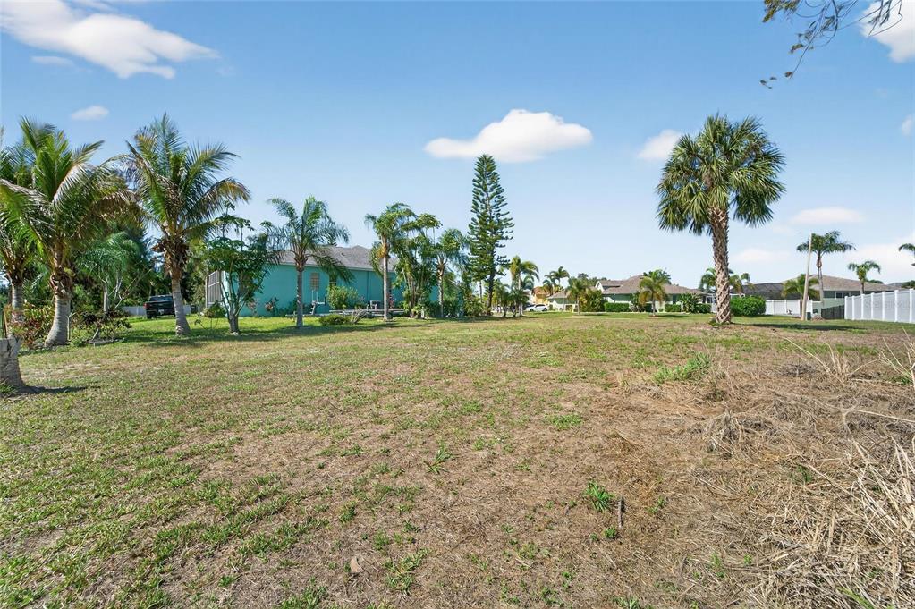 806 GREENVIEW DRIVE, APOLLO BEACH, FL — photo 4 of 30