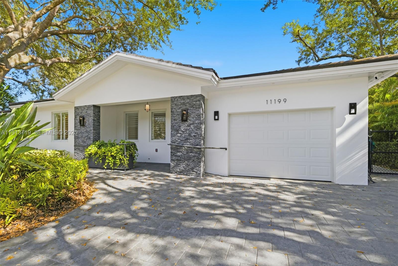 11199 SW 78th Ct, Pinecrest FL 33156