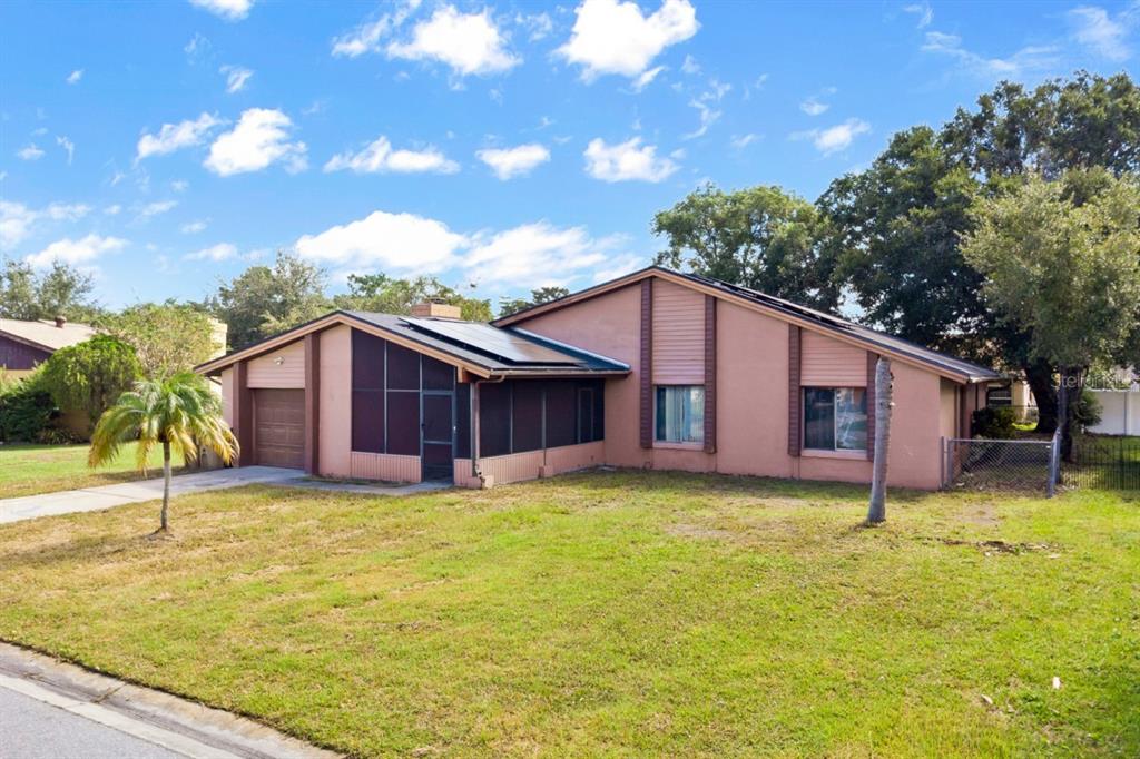 811 E FLAG LANE