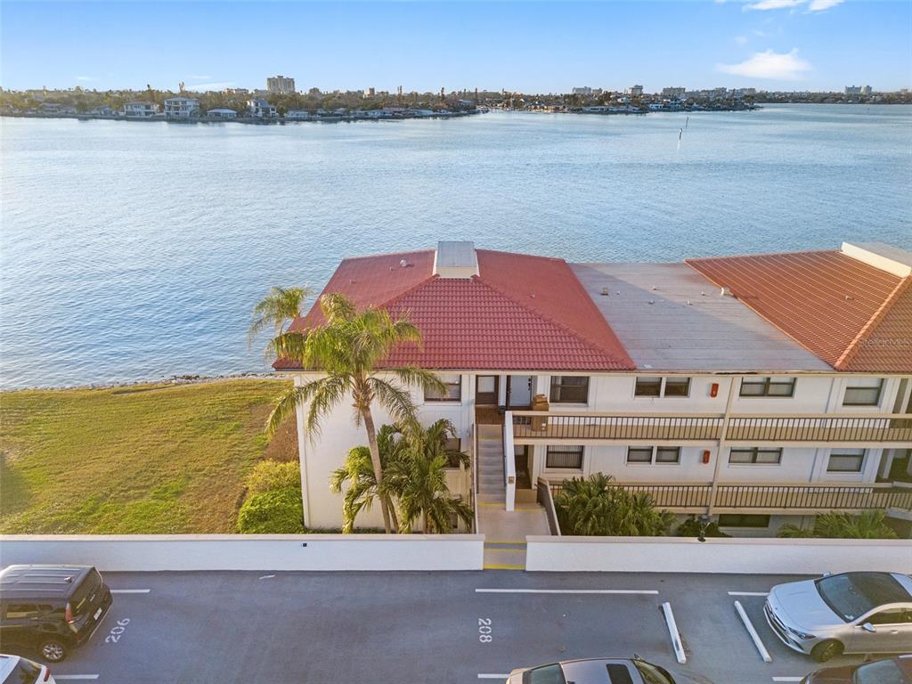 6265 SUN BOULEVARD UNIT 101