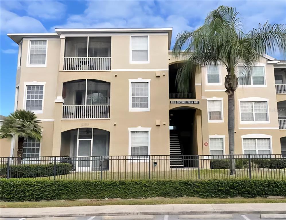 8103 COCONUT PALM WAY UNIT 203