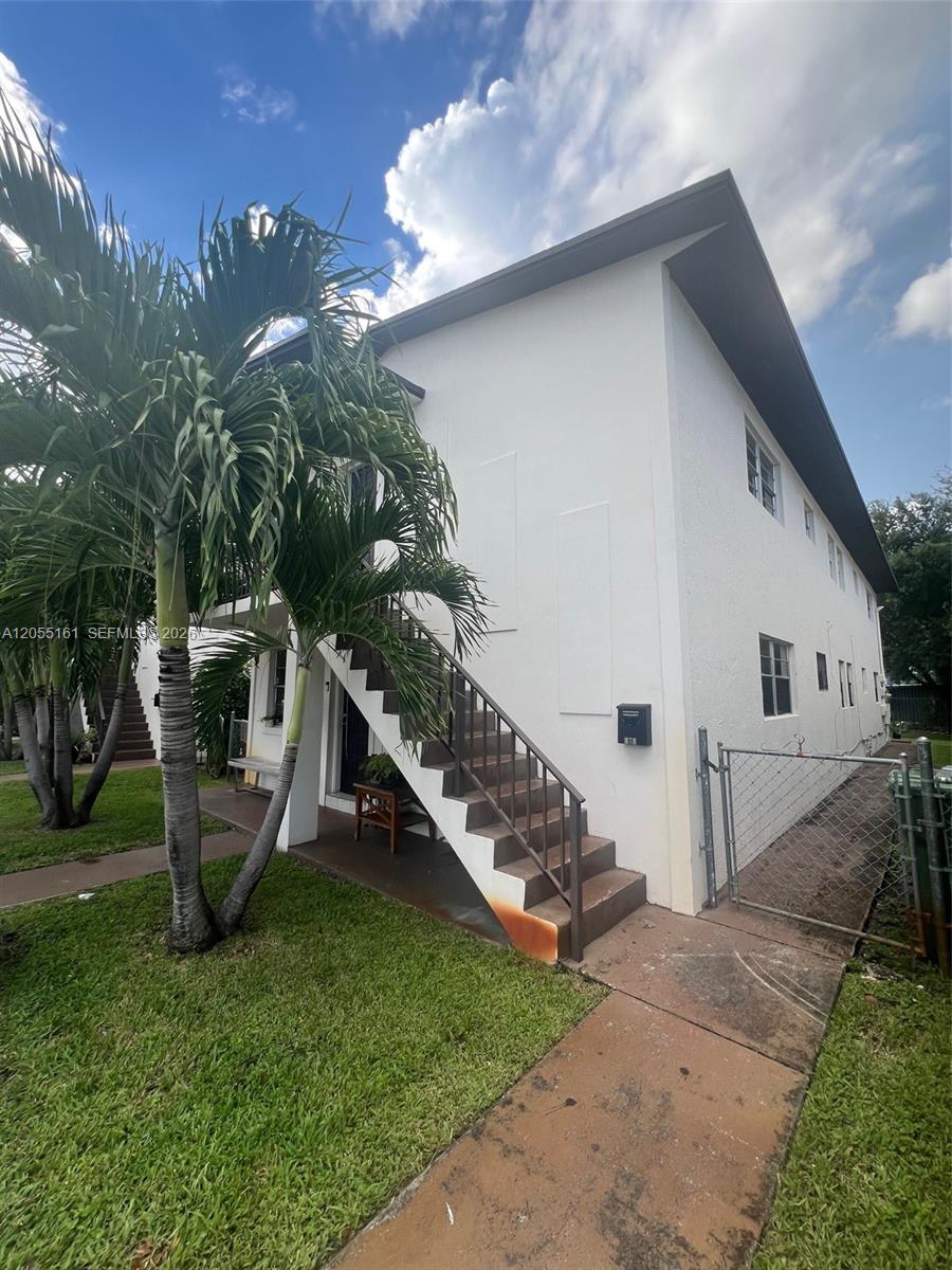 467 E 13th St # 467A, Hialeah FL 33010