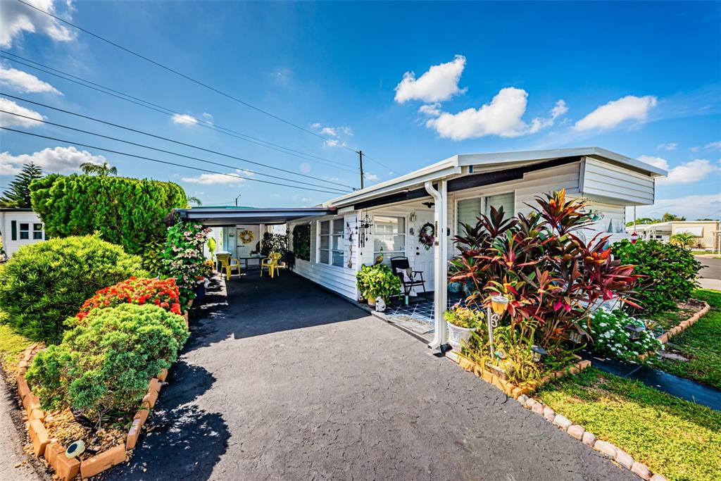 4187 72ND STREET N UNIT 32
