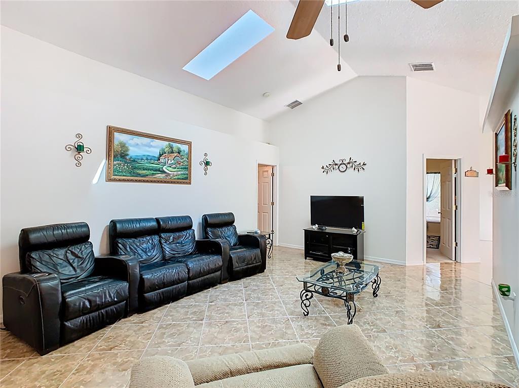 230 HALSTEAD DRIVE, DAVENPORT, FL — photo 4 of 26