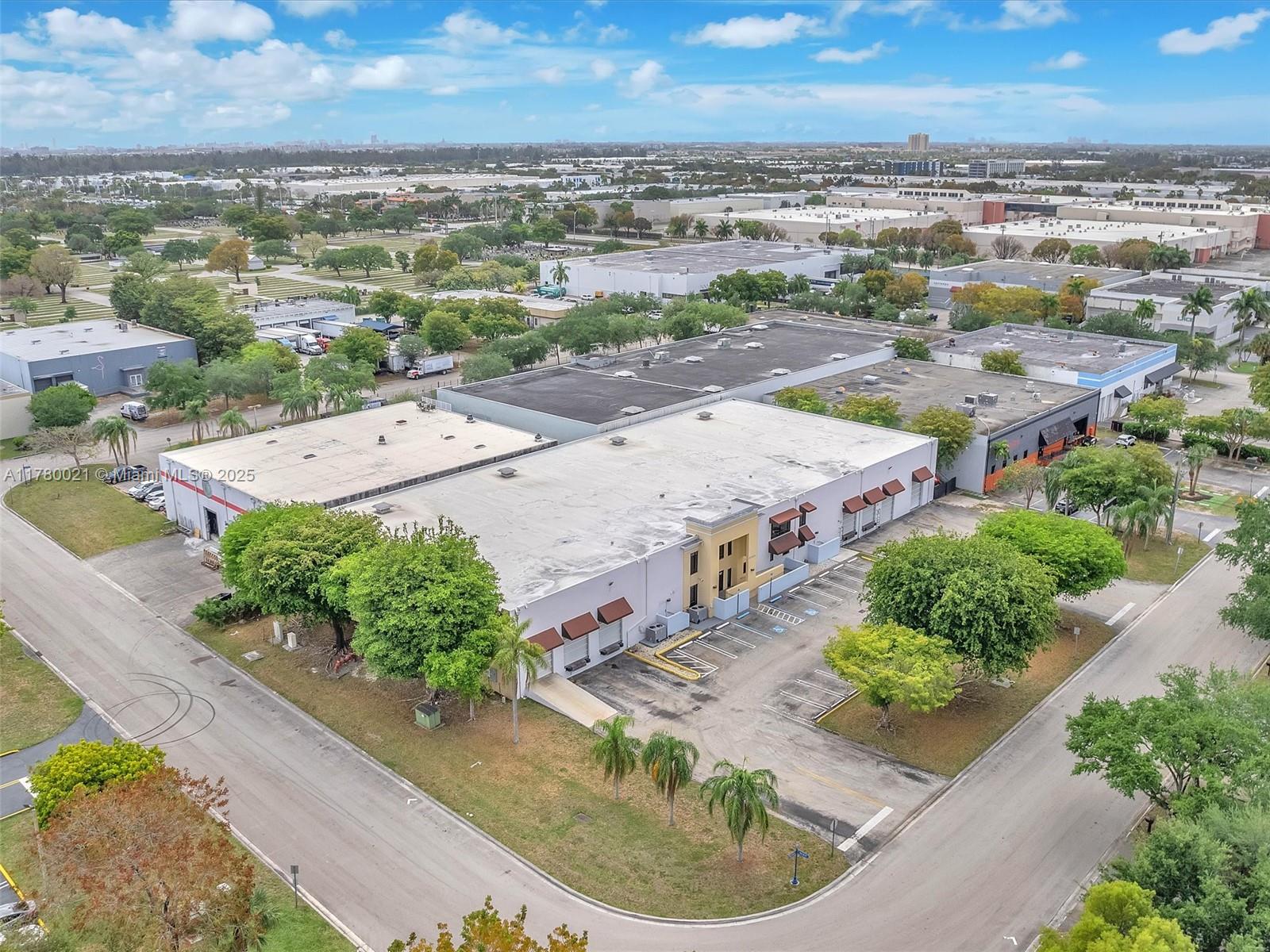 2797 NW 105th Ave, Doral FL 33172