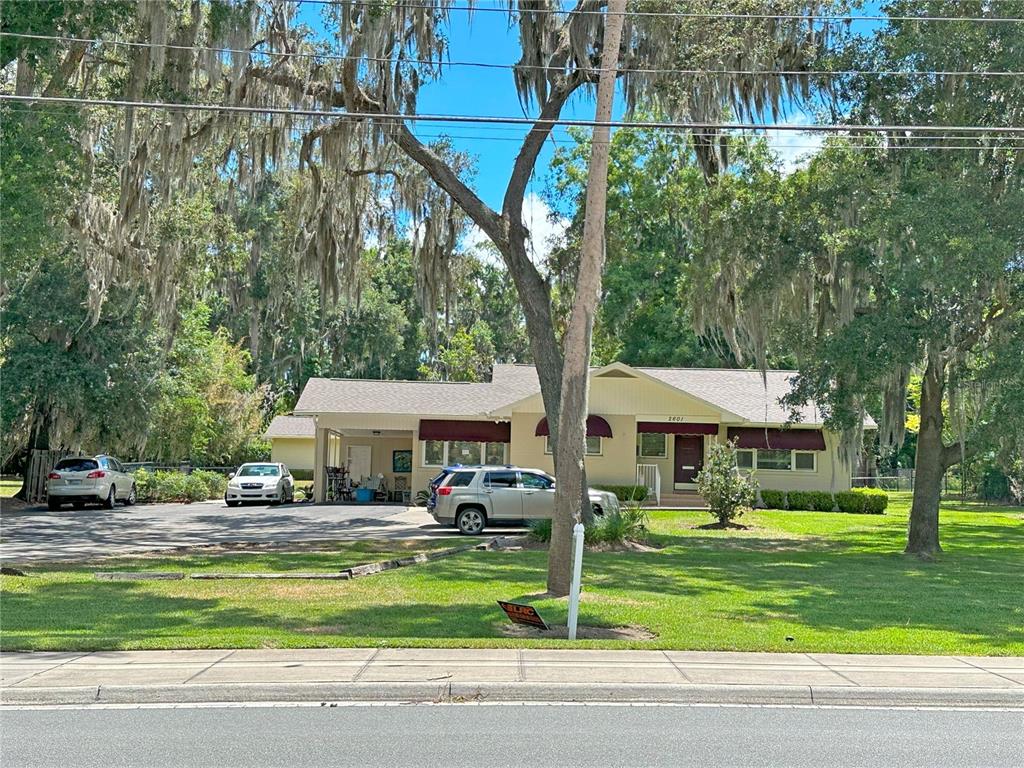 2601 SE LAKE WEIR AVENUE