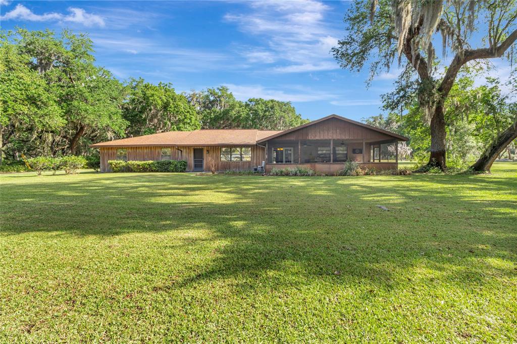 1520 LEGACY WOODS COURT