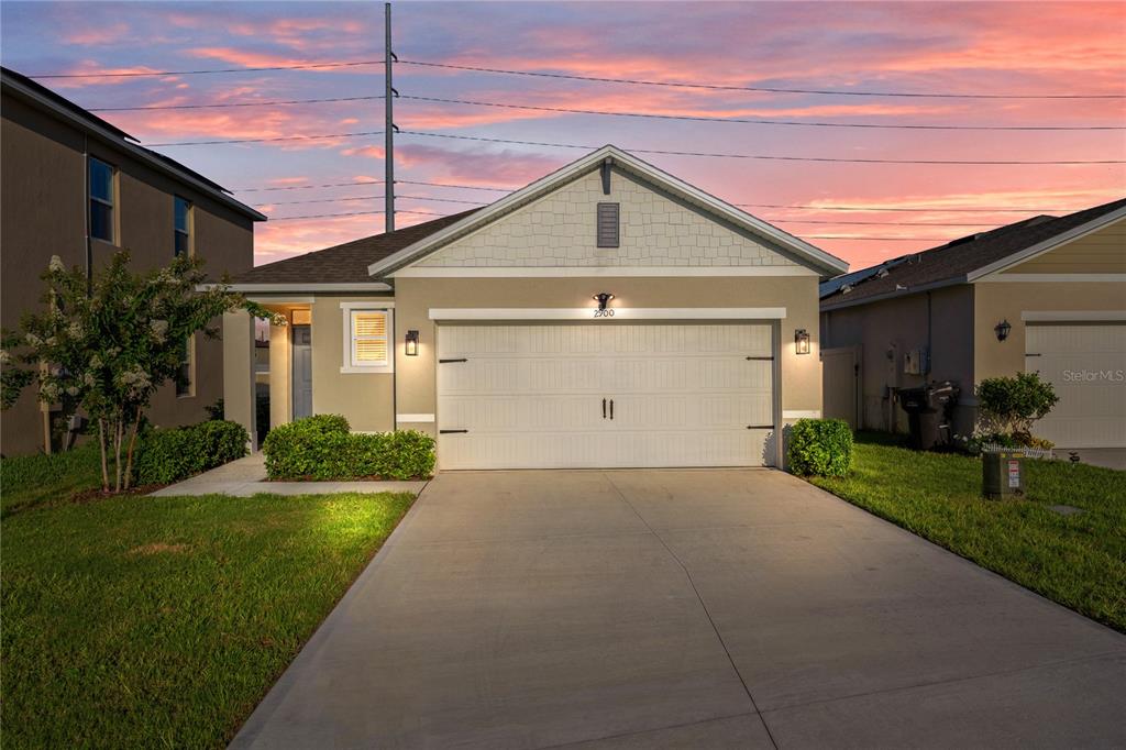 2900 WATERLILY WAY